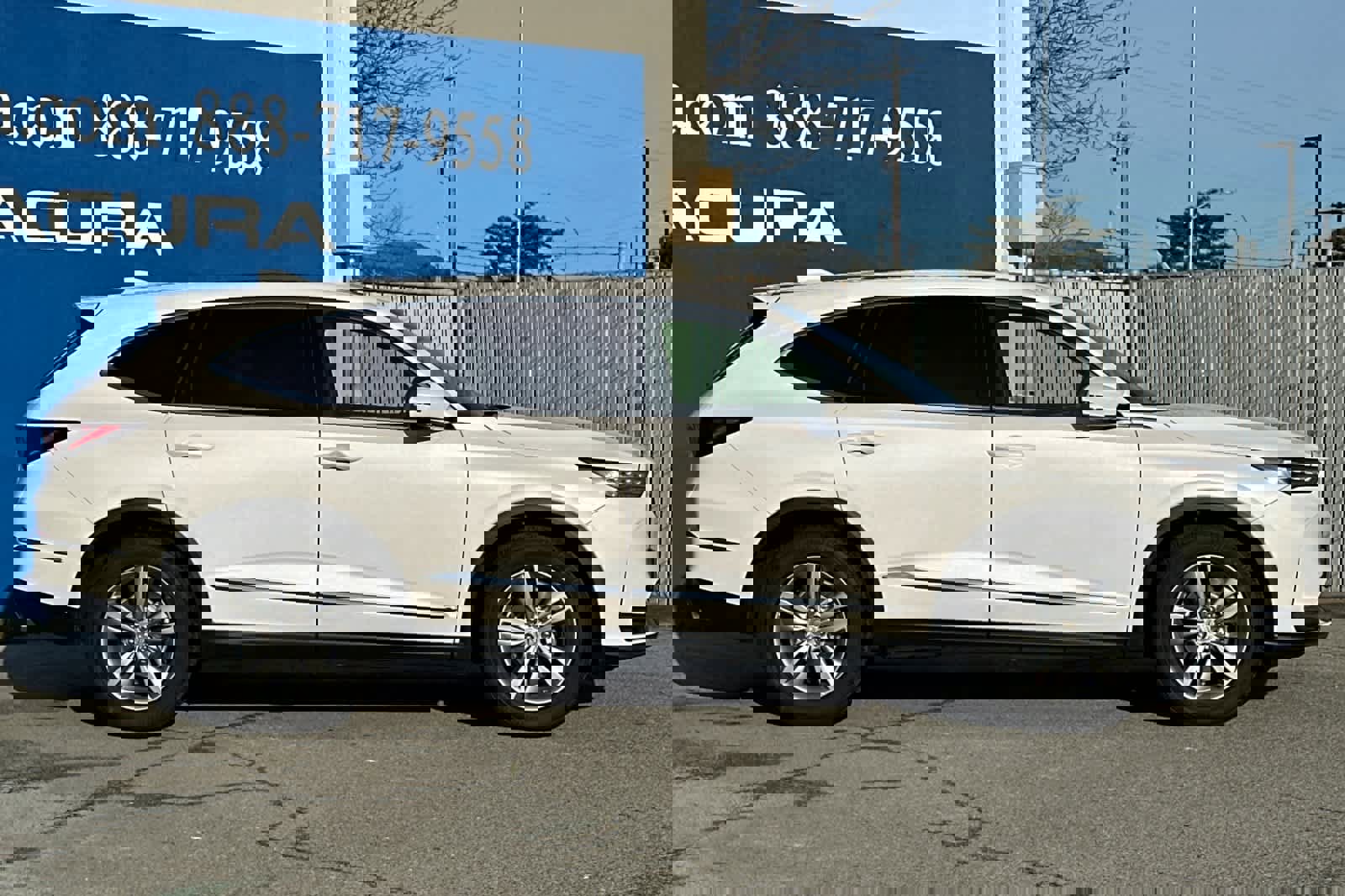 New 2025 Acura MDX SH-AWD image 3