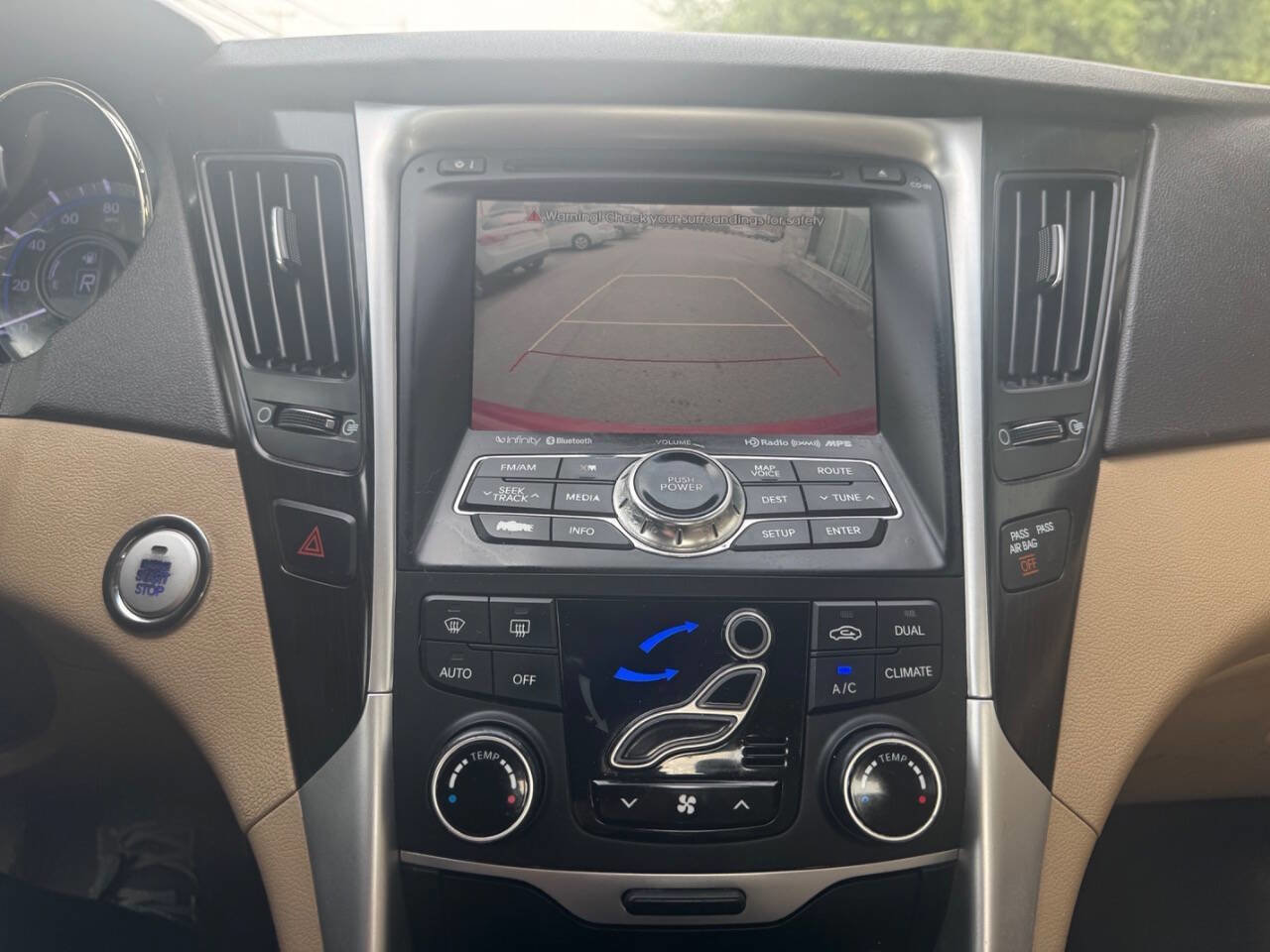 Used 2013 Hyundai Sonata Limited w/ Premium Pkg FWD image 28