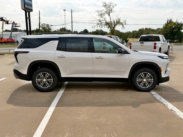 New 2026 Chevrolet Traverse LT w/ Driver Confidence Package image 6