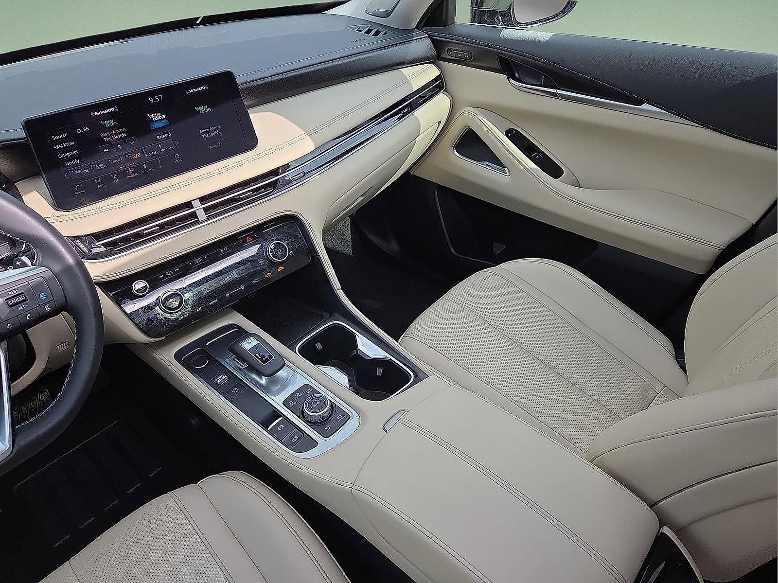 Used 2025 INFINITI QX60 Sensory w/ Vision Package AWD/4WD image 13
