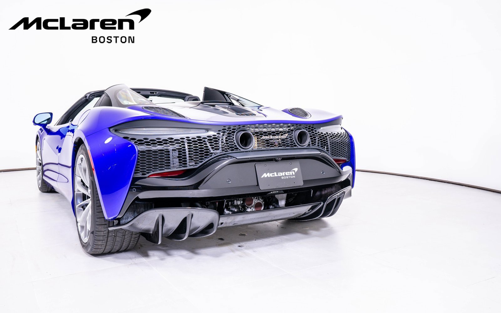 New 2026 McLaren Artura Spider image 12