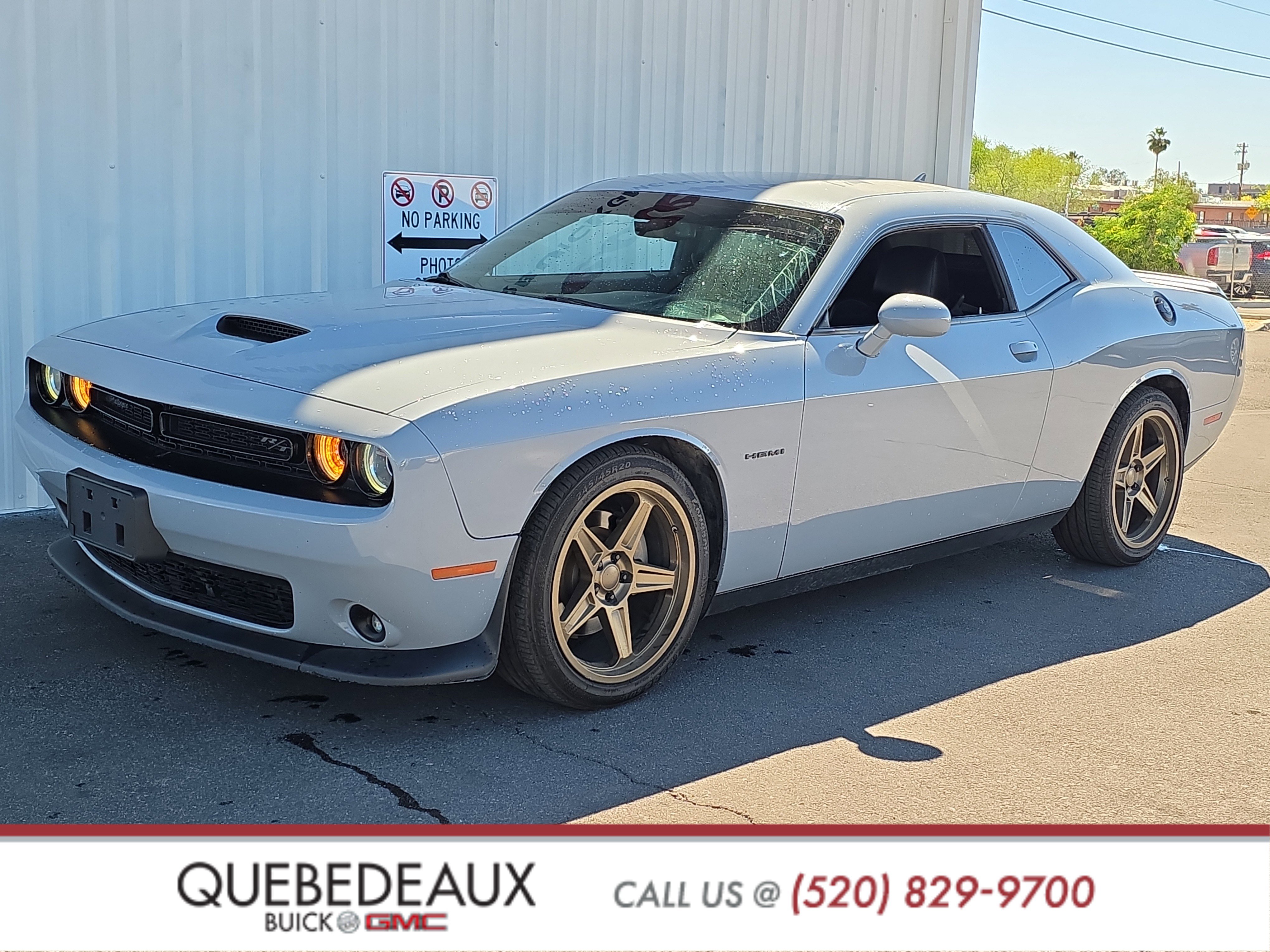 Used 2022 Dodge Challenger R/T w/ Plus Package image 3