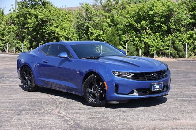 Used 2021 Chevrolet Camaro LT w/ RS Package RWD image 2