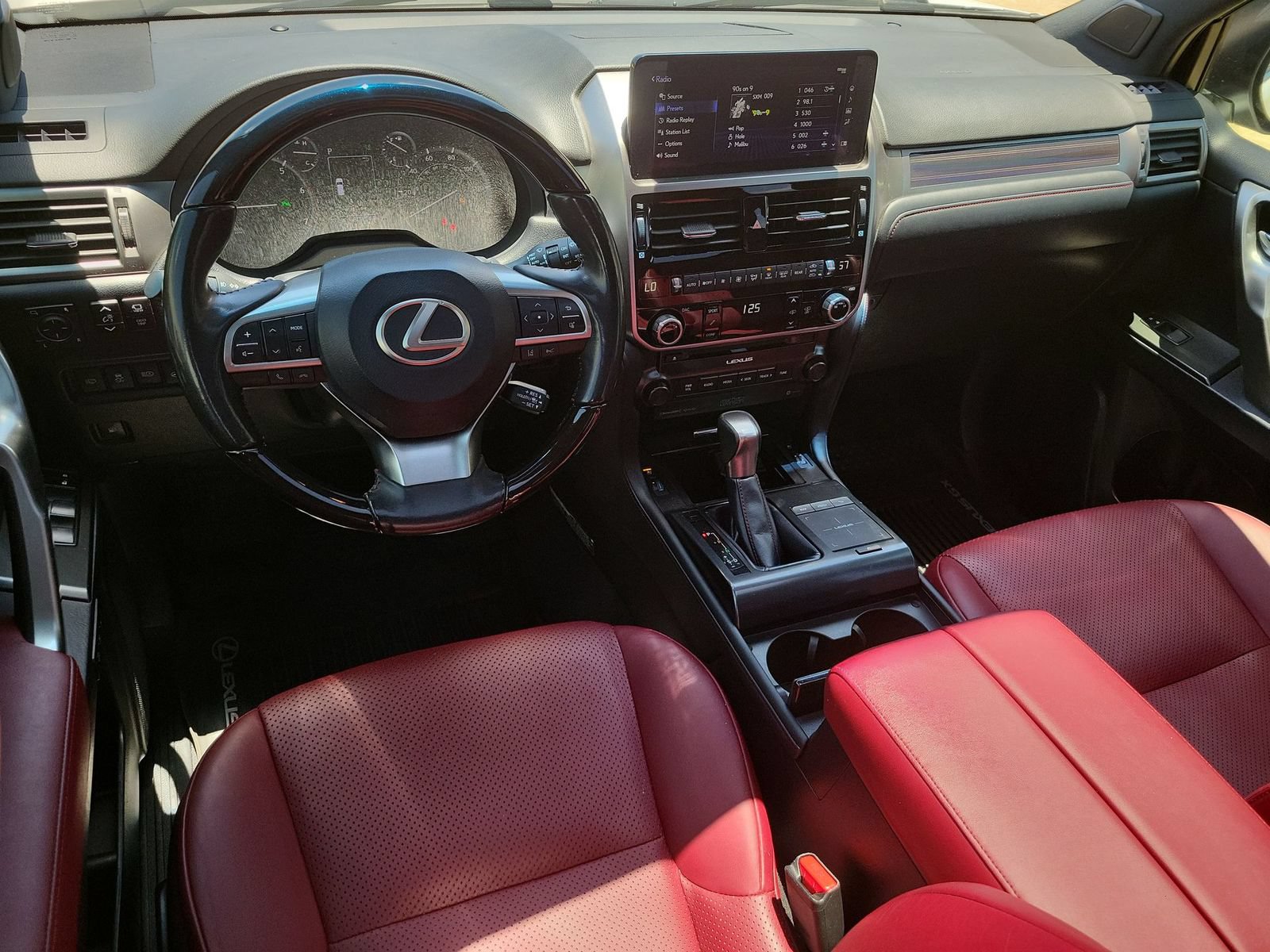Used 2023 Lexus GX 460 Luxury w/ Accessory Package AWD/4WD image 21