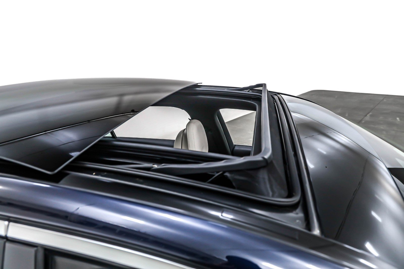 Used 2022 Mercedes-Benz C 300 Sedan image 22