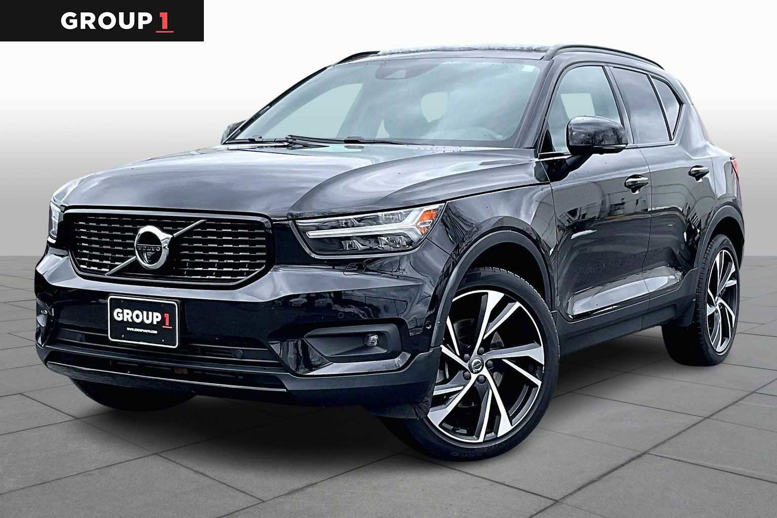 Used 2021 Volvo XC40 T5 R-Design w/ Advanced Package