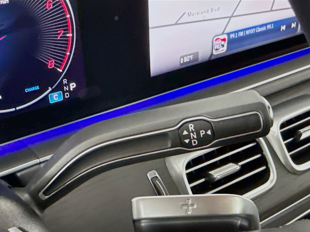 Used 2025 Mercedes-Benz GLE 450 GLE 450 w/ AMG Line Exterior image 17