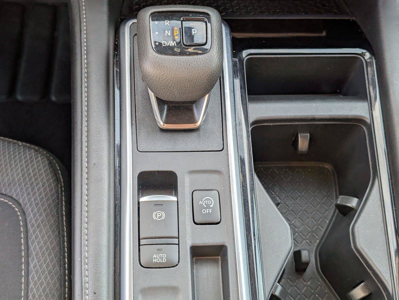 Used 2025 Nissan Pathfinder SV FWD image 24