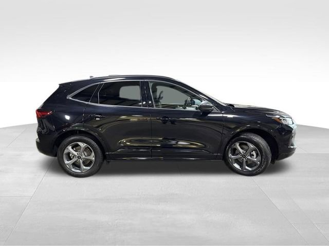Used 2024 Ford Escape ST-Line w/ Tech Pack #1 AWD/4WD image 8