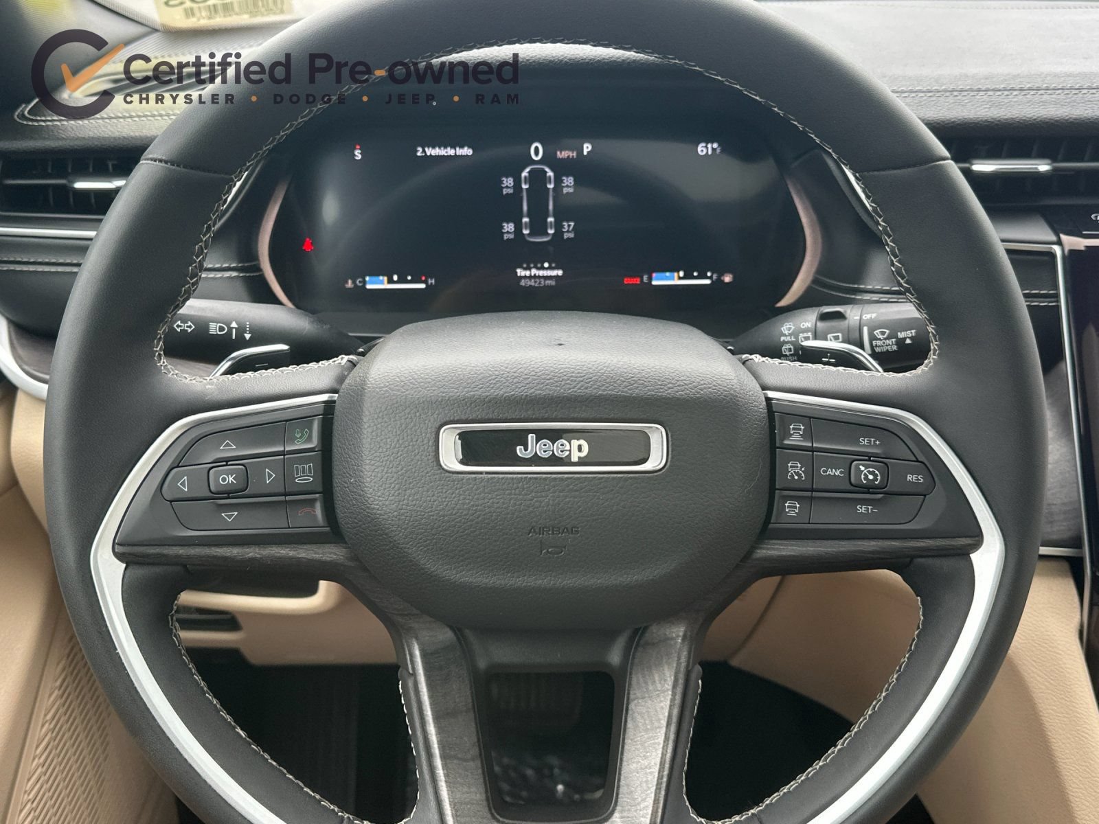 Used 2023 Jeep Grand Cherokee L Limited AWD/4WD image 26