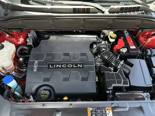 Used 2016 Lincoln MKX Reserve w/ Technology Package FWD image 28