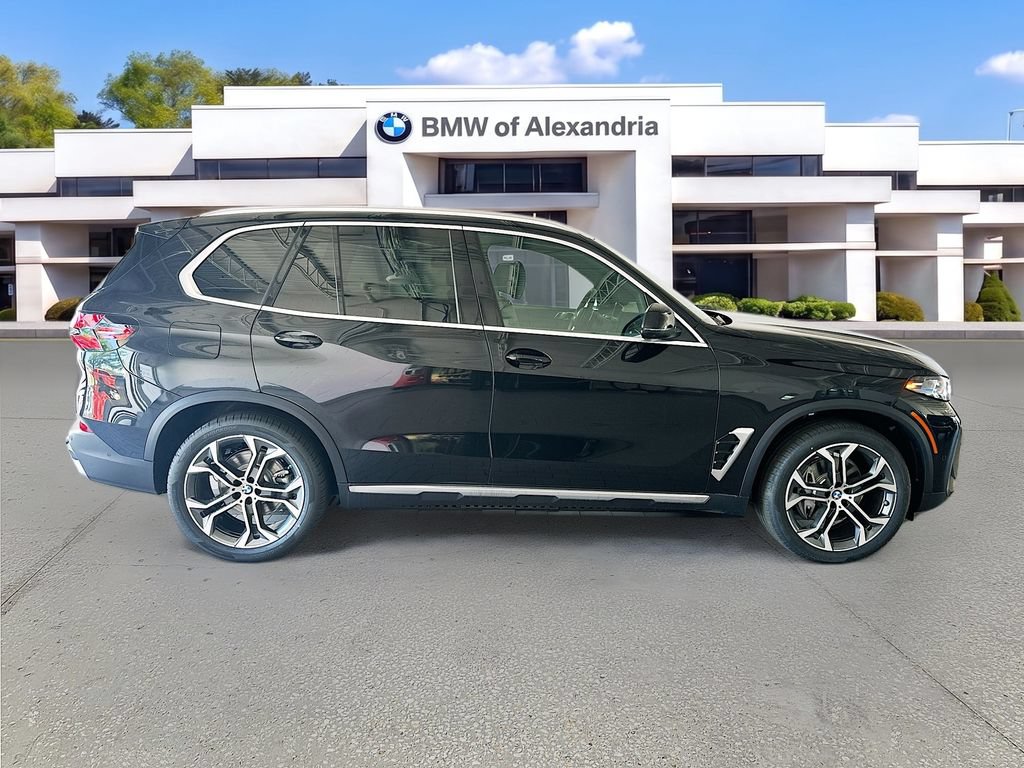New 2026 BMW X5 xDrive40i AWD/4WD image 8