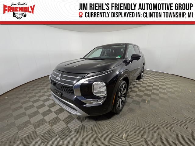Used 2025 Mitsubishi Outlander SE AWD/4WD image 1