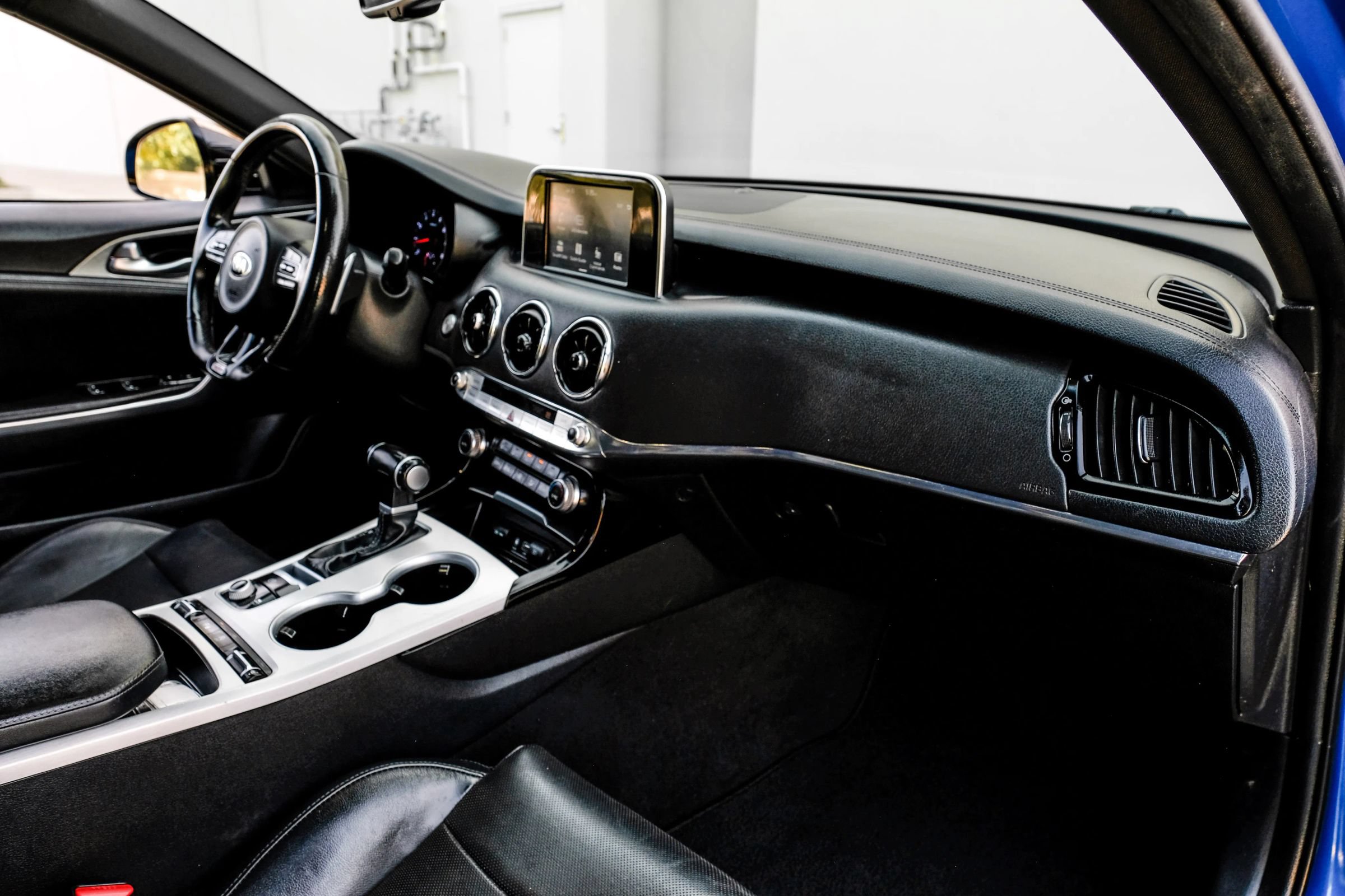 Used 2018 Kia Stinger GT RWD image 19