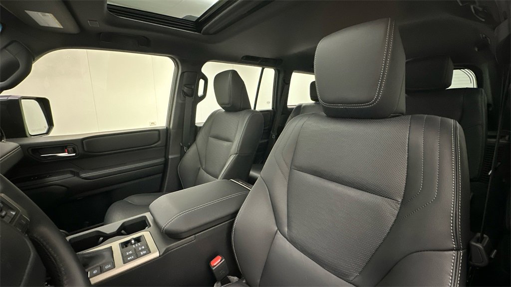 Used 2024 Toyota Land Cruiser image 9