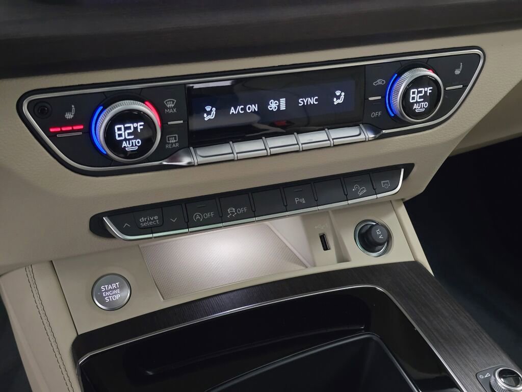 Certified 2025 Audi Q5 2.0T Premium Plus image 16
