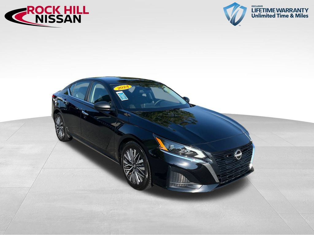 Used 2024 Nissan Altima 2.5 SV