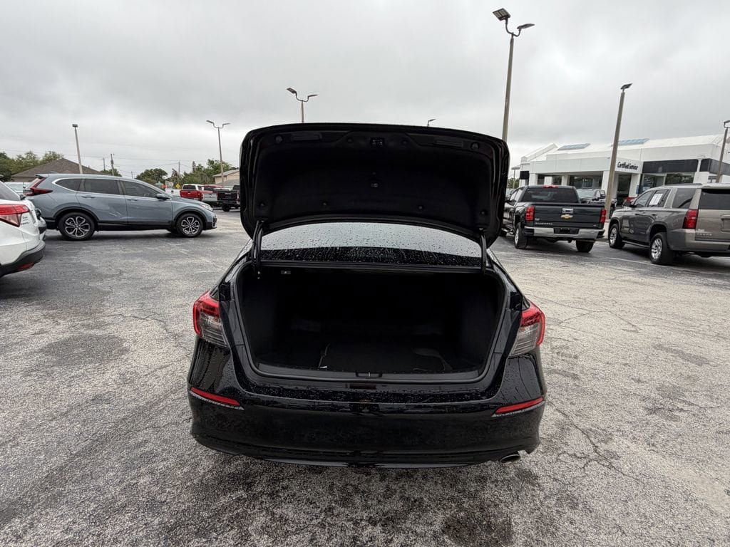 Used 2024 Honda Civic Sport image 12