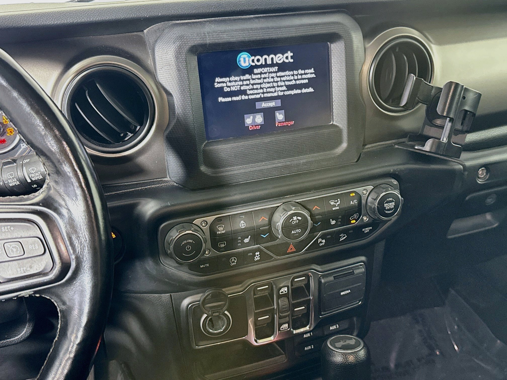 Used 2021 Jeep Wrangler Unlimited Sport AWD/4WD image 18