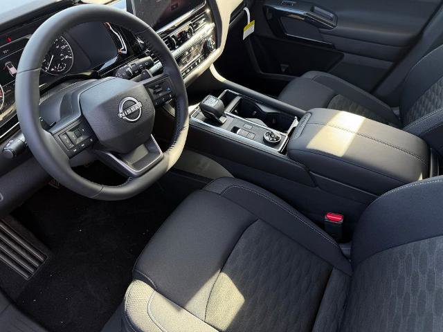 New 2026 Nissan Pathfinder SV image 16