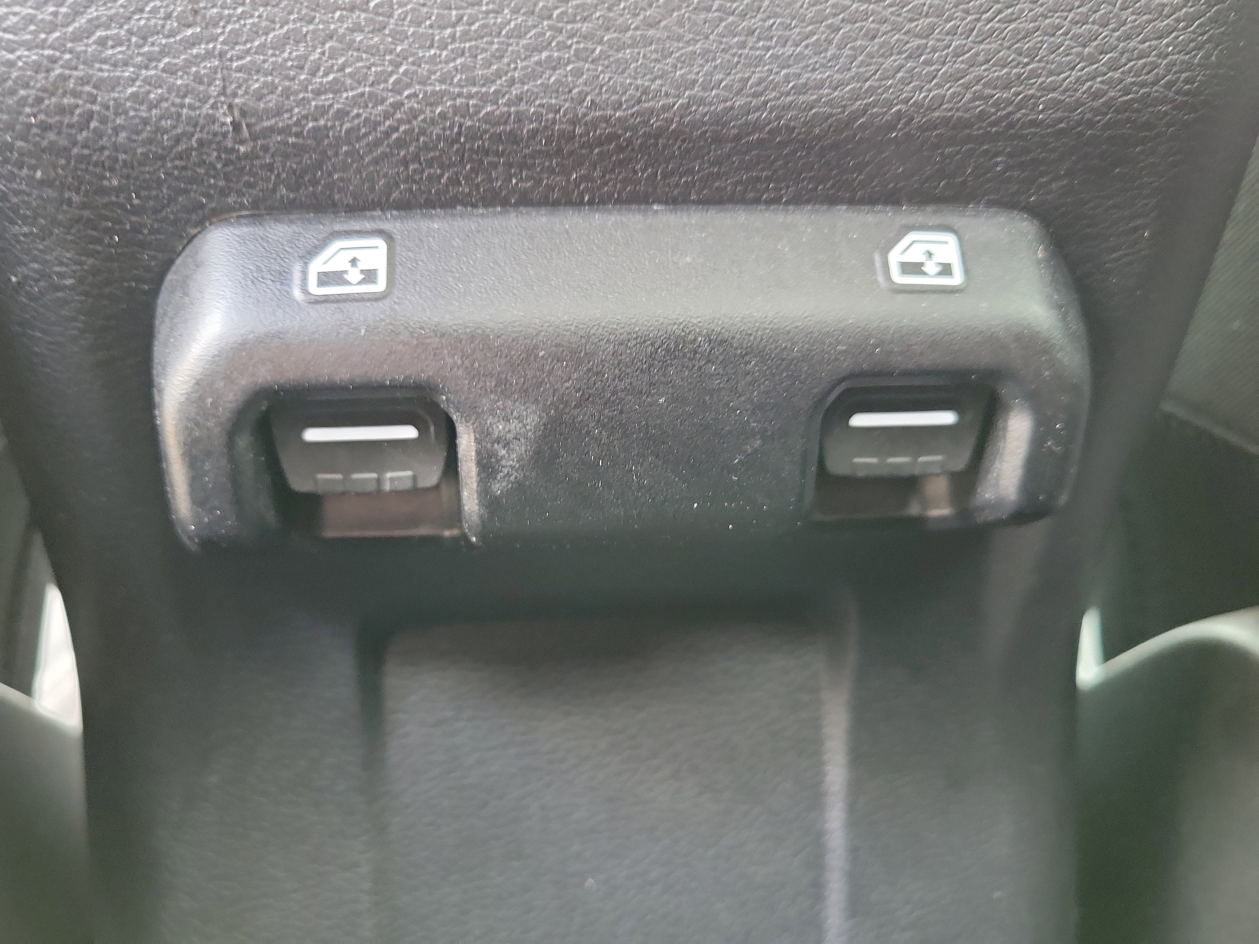 Used 2023 Jeep Gladiator Sport image 13