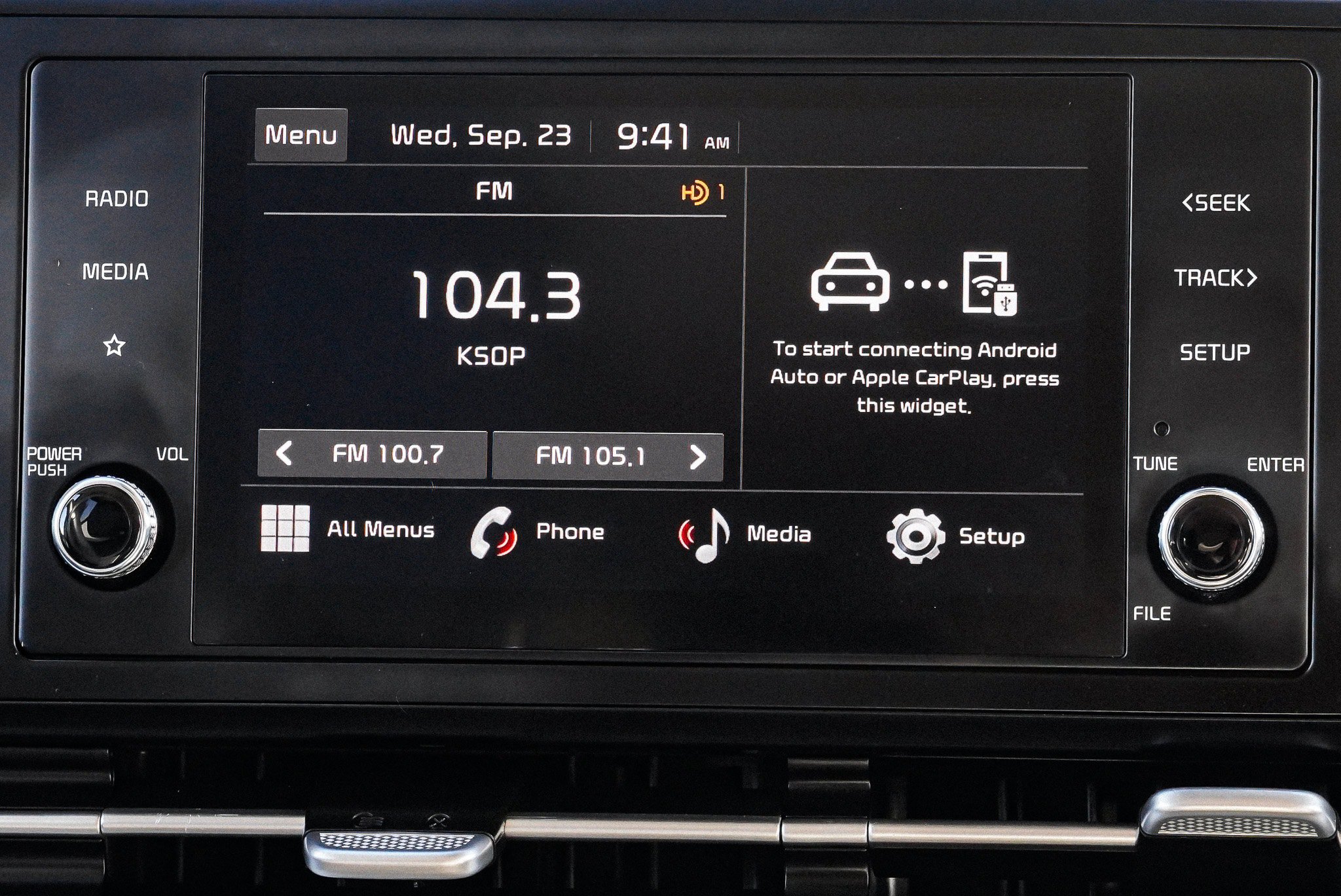 Used 2024 Kia Carnival LX FWD image 35