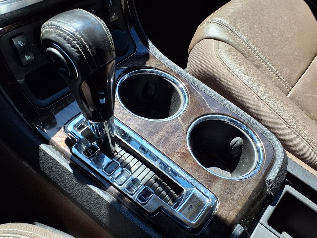 Used 2014 GMC Acadia SLT AWD/4WD image 18