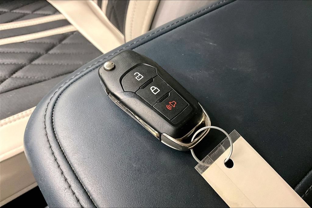 Used 2023 Ford Maverick XLT FWD image 11