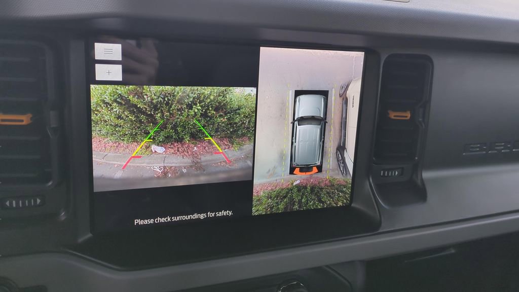 Used 2023 Ford Bronco Badlands image 16