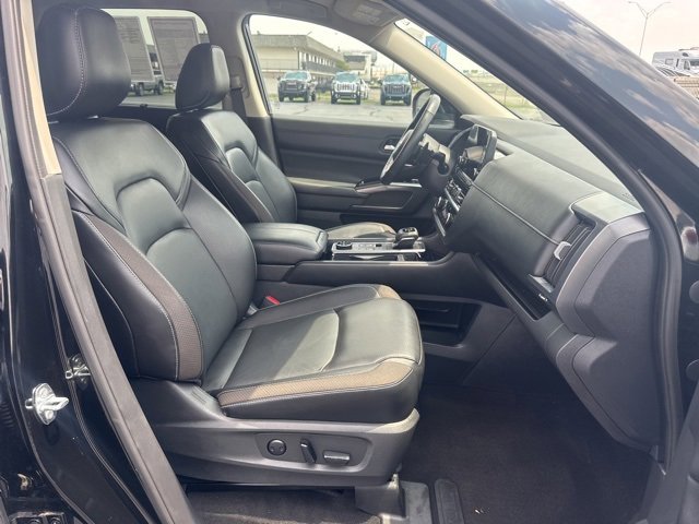 Used 2023 Nissan Pathfinder SL image 20