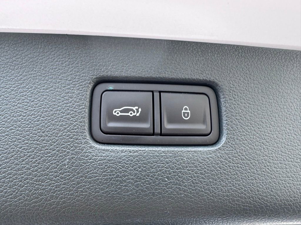 Used 2025 Genesis GV80 3.5T Prestige image 47