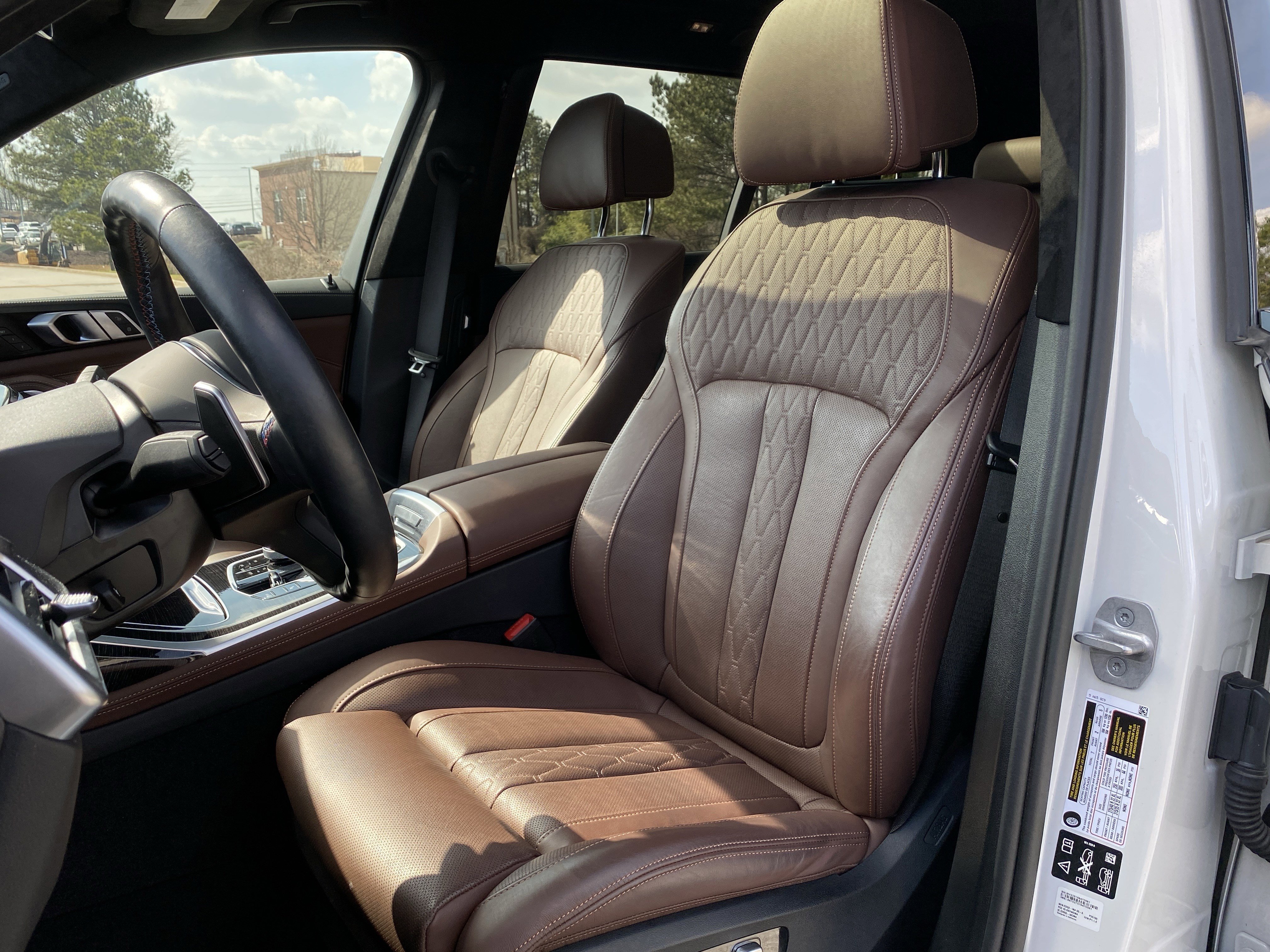 Used 2024 BMW X7 M60i w/ Executive Package image 7