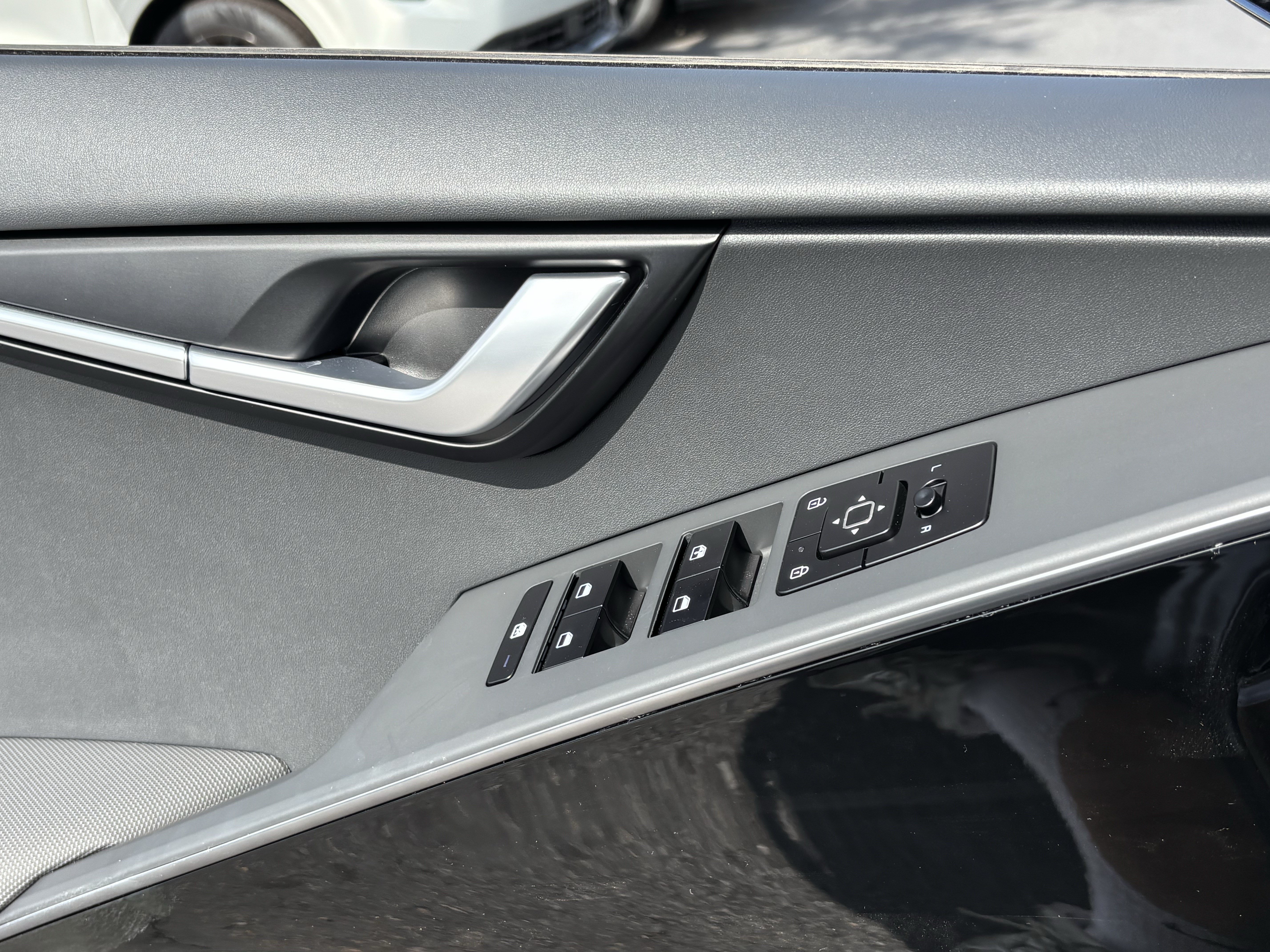 New 2026 Kia Niro Wind FWD image 19