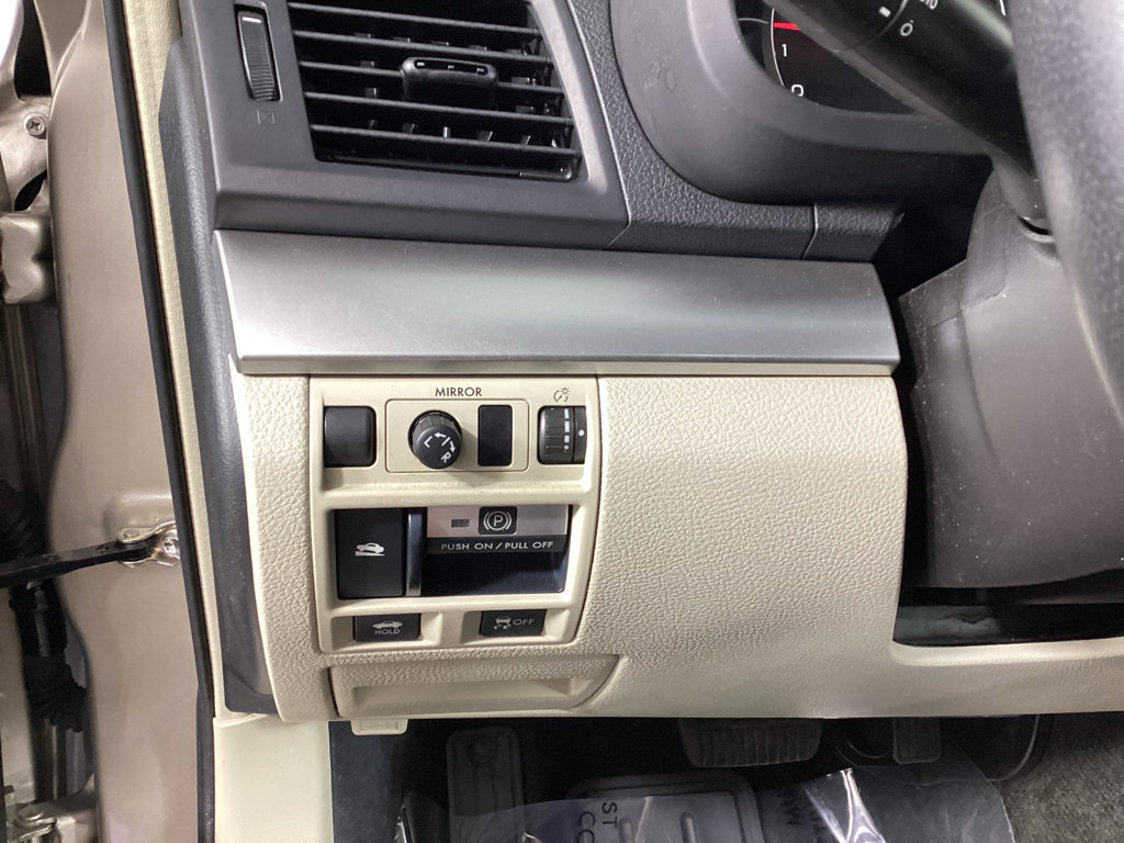 Used 2014 Subaru Legacy 2.5i Premium w/ Moonroof Package AWD/4WD image 23
