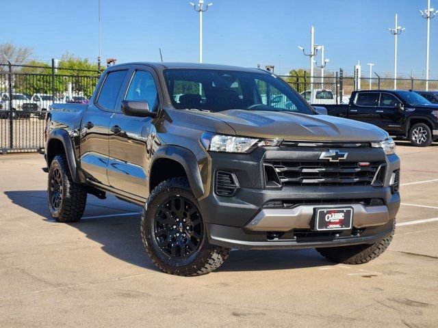 Used 2025 Chevrolet Colorado Trail Boss video 2