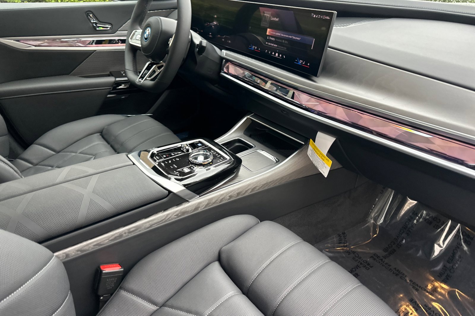 New 2026 BMW i7 xDrive60 image 12