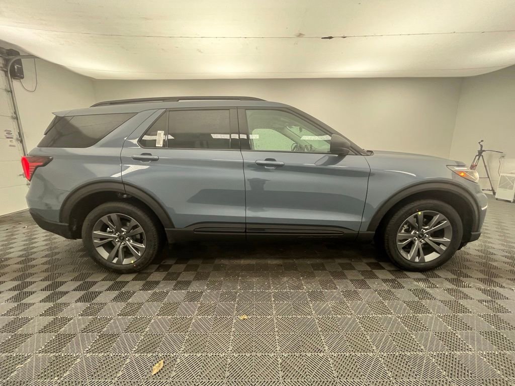New 2026 Ford Explorer Active w/ Active Comfort Package image 7