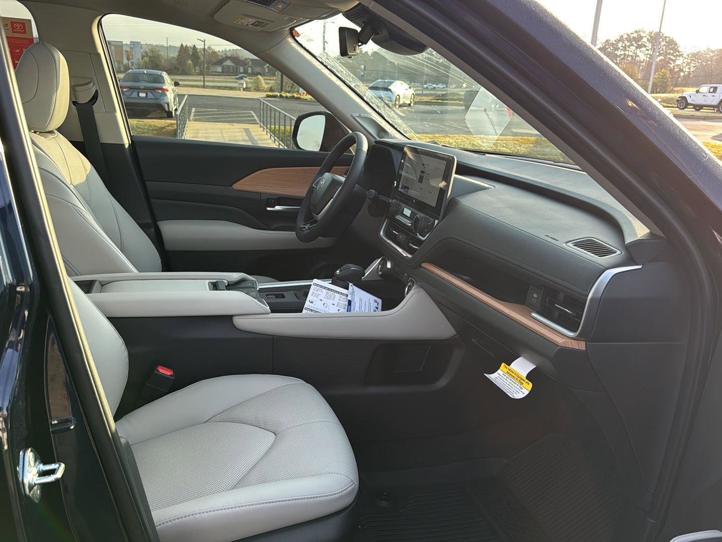 New 2026 Toyota Grand Highlander Limited image 10