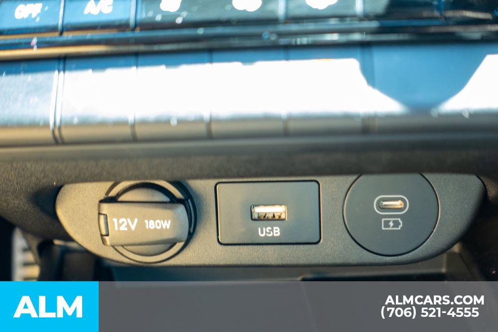 Certified 2025 Hyundai Elantra Sport image 35