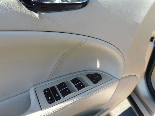 Used 2008 Buick Lucerne CX image 12
