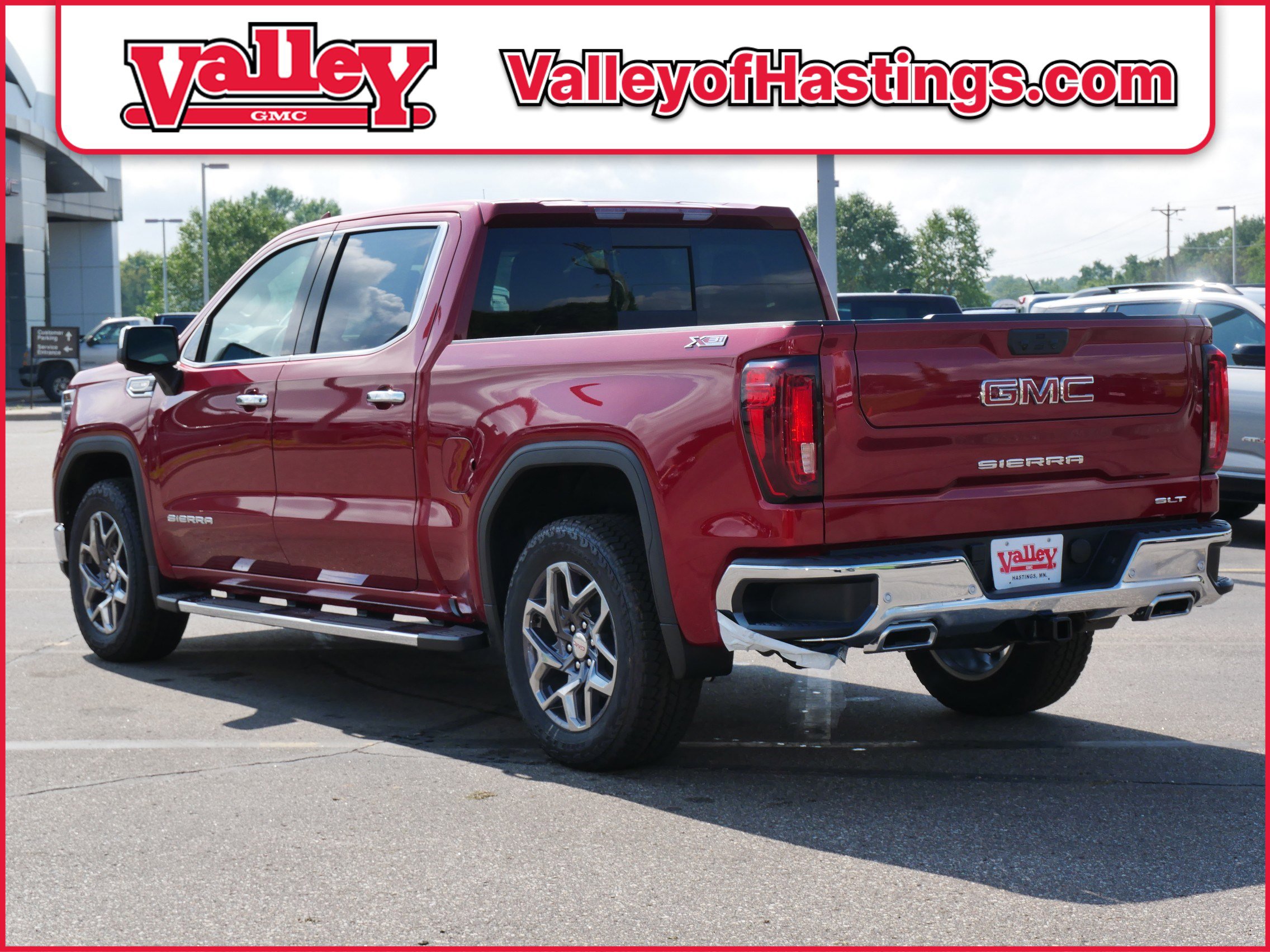 New 2026 GMC Sierra 1500 SLT w/ SLT Premium Plus Package image 3