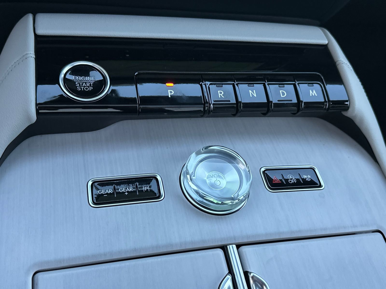 New 2026 Lincoln Navigator Reserve AWD/4WD image 27
