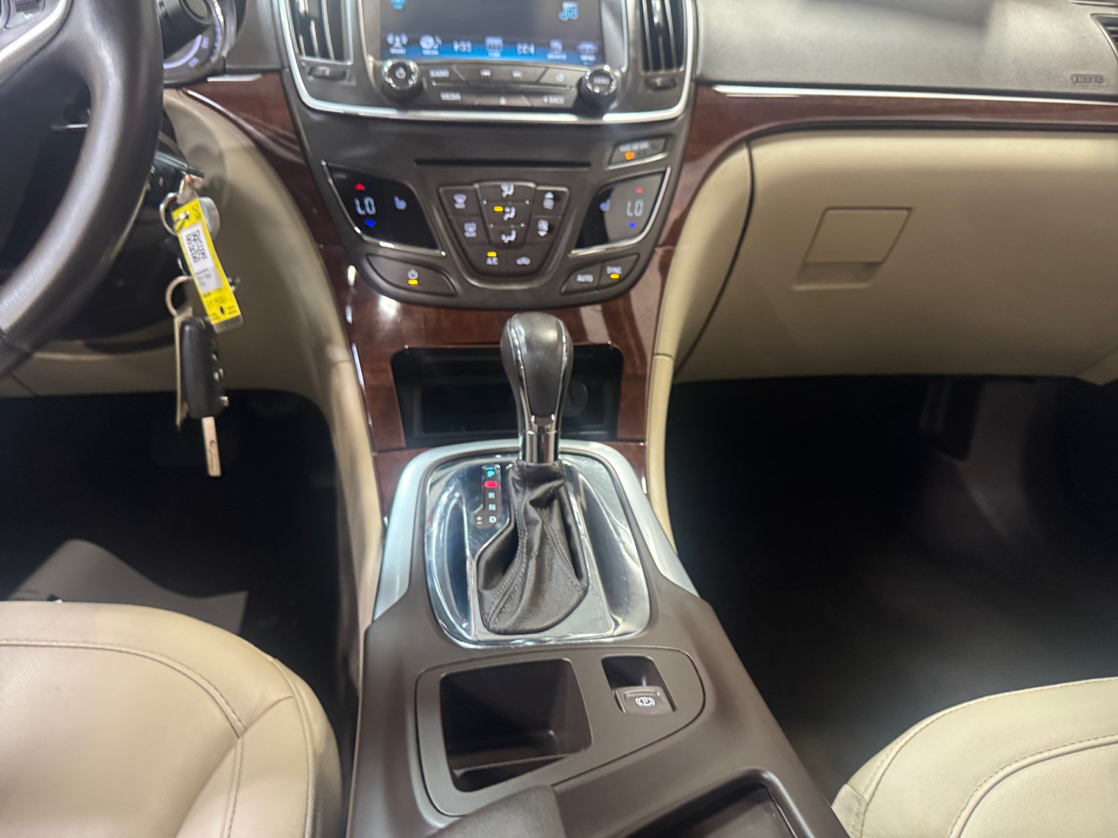 Used 2016 Buick Regal FWD image 20