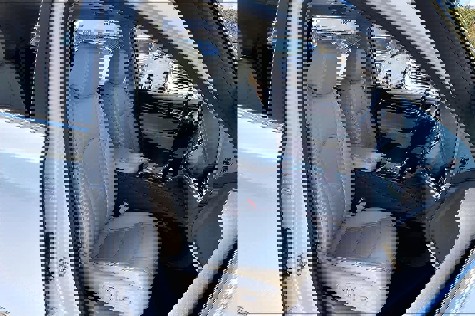 Used 2019 Buick Enclave Essence image 8