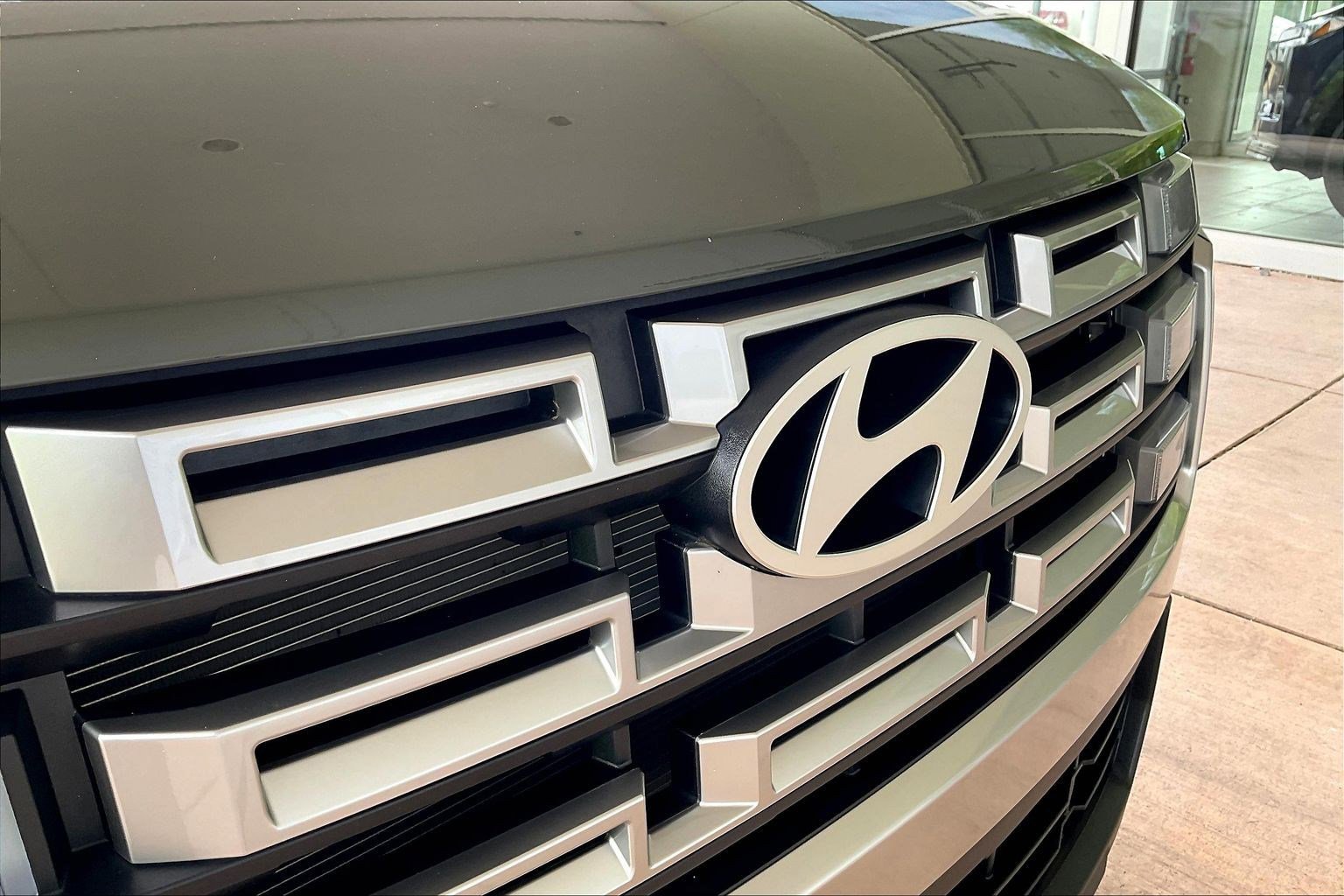 Used 2025 Hyundai Santa Cruz SEL AWD/4WD image 31