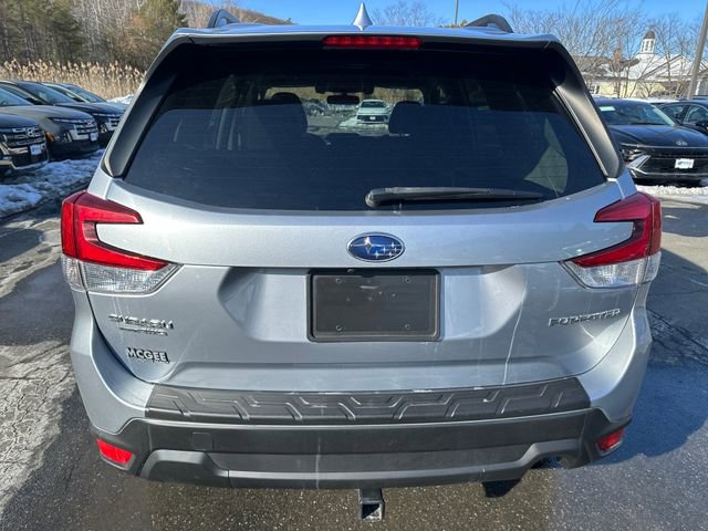 Used 2020 Subaru Forester Premium image 4