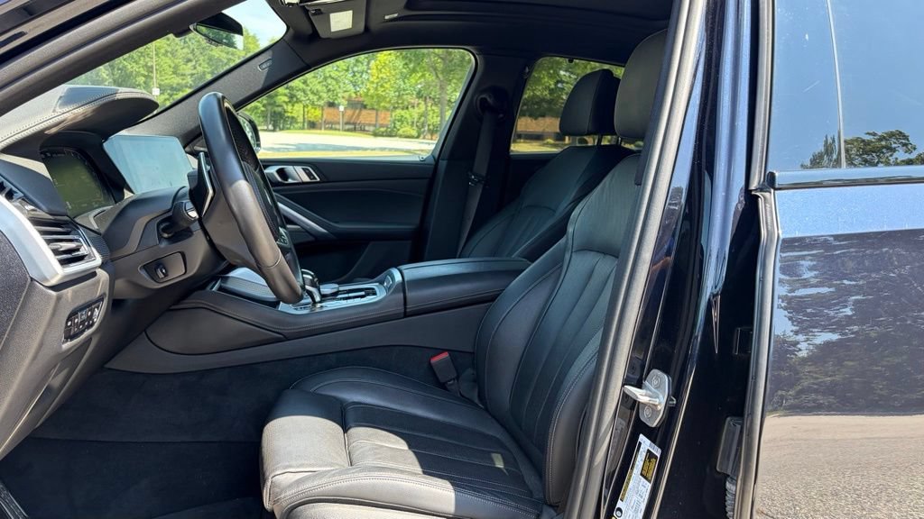 Used 2020 BMW X6 M50i w/ Executive Package AWD/4WD image 8
