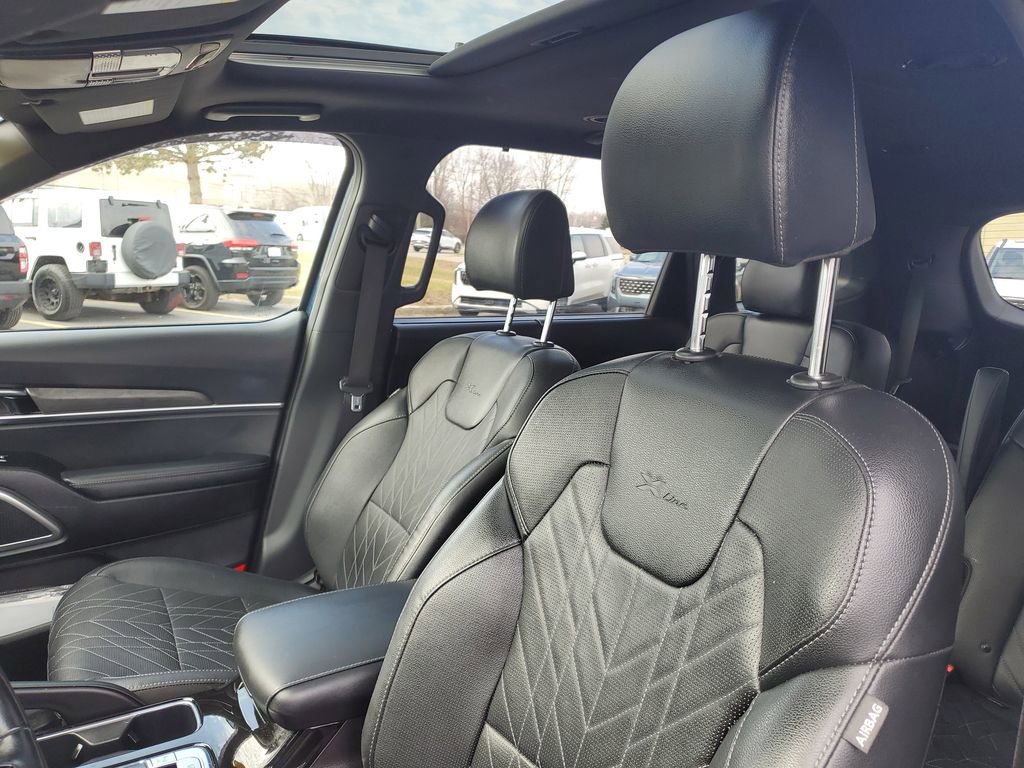 Used 2023 Kia Telluride EX X-Line image 10