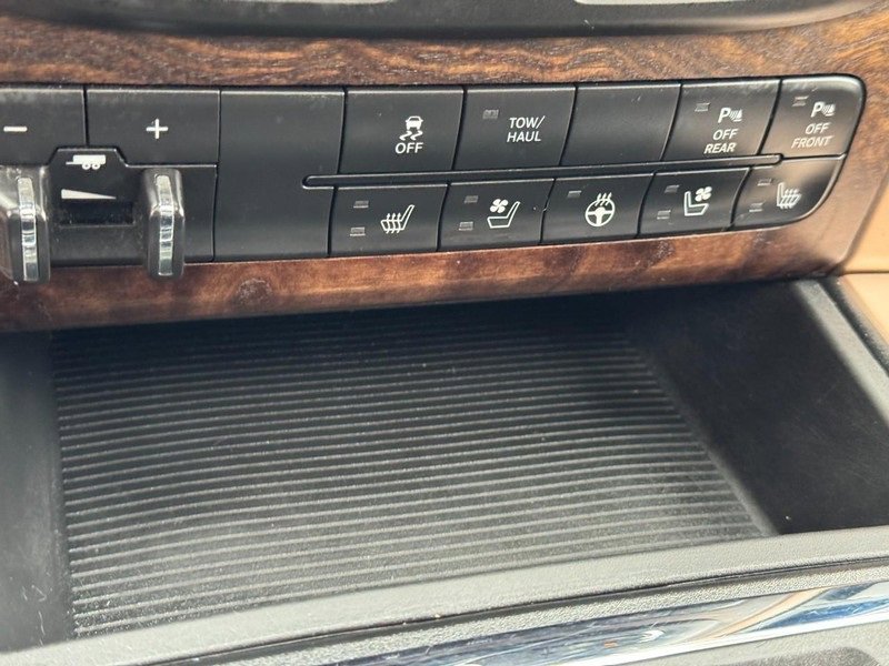 Used 2014 RAM 1500 Laramie Longhorn w/ Convenience Group image 22