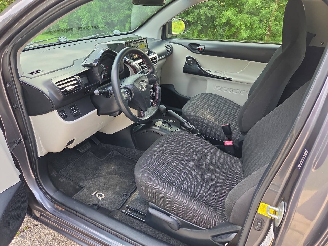 Used 2012 Scion iQ w/ Rear Speaker Pkg FWD image 11